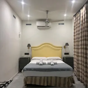 Turistic Sevillanos Sl Homestay Seville